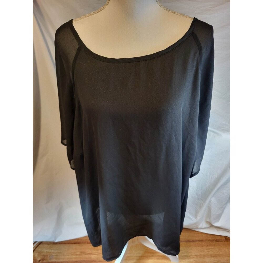 Torrid Sheer‎ Black Glittery Size 4 Short Sleeve Flowy Top